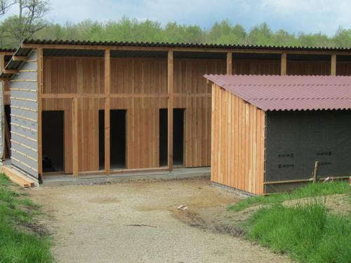 les bâtiments en cours de construction pour accueillir la faune